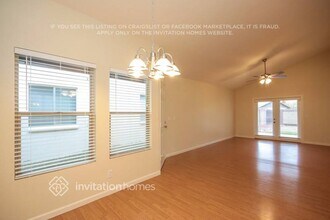 1311 W Straford Dr, Unit 546 in Chandler, AZ - Building Photo - Building Photo