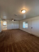 9905 W Shaw Ave in Fresno, CA - Building Photo - Building Photo