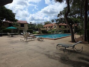 7799 SW 102nd Ln in Miami, FL - Building Photo - Building Photo