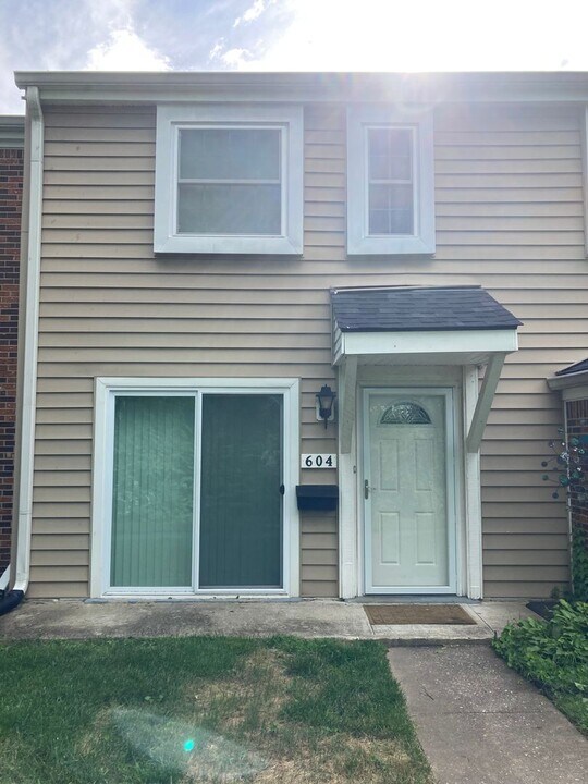 604 Granville Rd in Franklin, TN - Building Photo