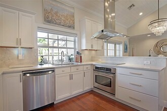 3160 NE 28th Ave in Lighthouse Point, FL - Building Photo - Building Photo