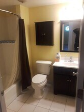 232 King George Rd in Warren, NJ - Building Photo - Building Photo