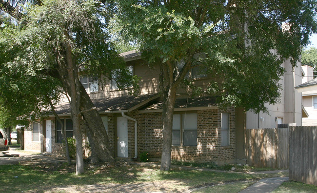 4415 Whispering Valley Dr in Austin, TX - Foto de edificio - Other