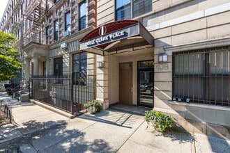 108 Odell Clark Pl in New York, NY - Building Photo - Building Photo