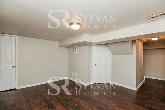 503 Old Home Rd in Baltimore, MD - Building Photo - Building Photo