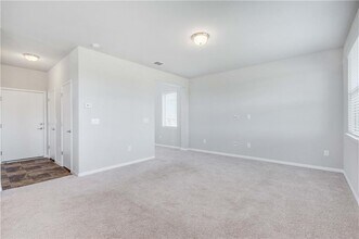 741 Twisted Oaks Ln in Buda, TX - Building Photo - Building Photo