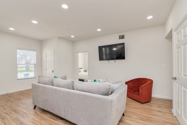 property at 1812 Wheeler Ave