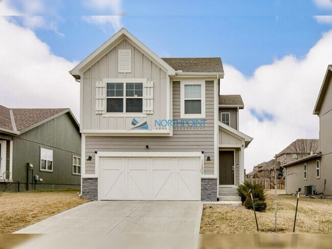 12609 S Burrows St in Lake Lotawana, MO - Building Photo - Building Photo