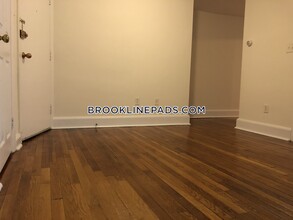 19 Fairbanks St-Unit -2 in Boston, MA - Building Photo - Building Photo