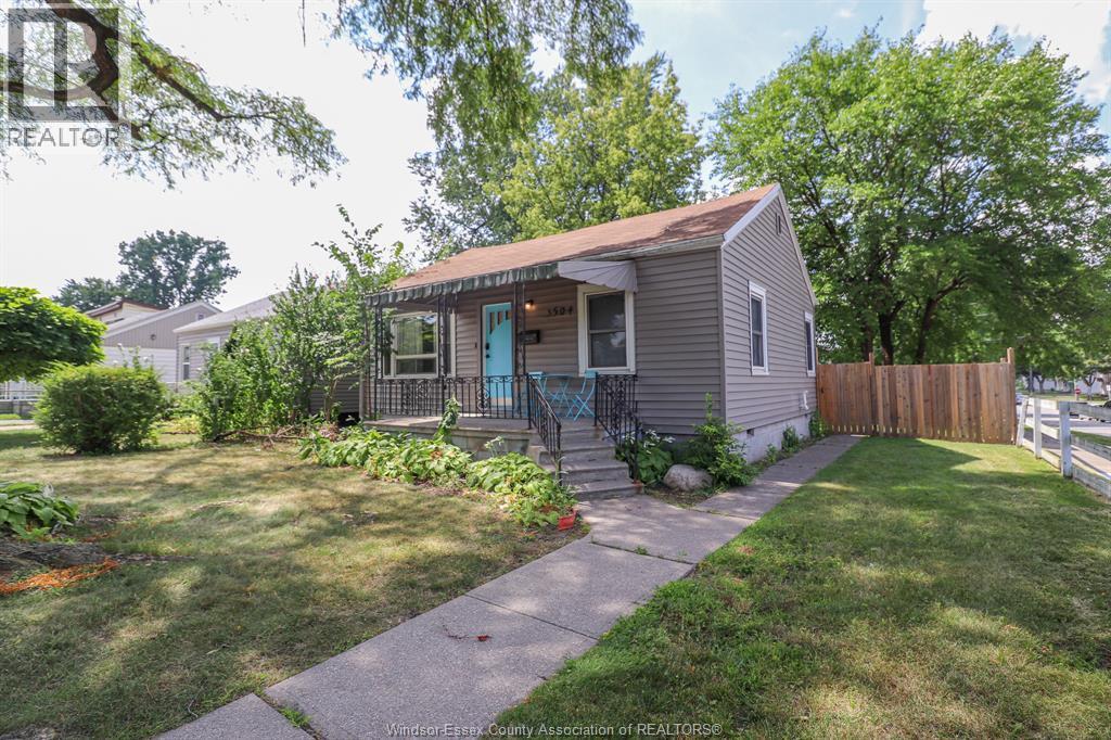 3504 Barrymore Ln in Windsor, ON - Building Photo