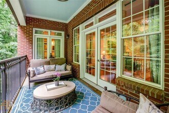 3280 Stillhouse Ln SE-Unit -411 in Atlanta, GA - Building Photo - Building Photo