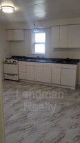 311 Highland Ave in Pitcairn, PA - Building Photo