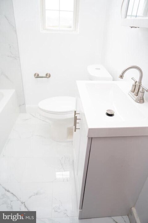 110 Van Buren St NW in Washington, DC - Building Photo