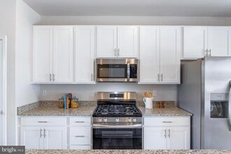 5683 Glencoe Pl in Waldorf, MD - Building Photo - Building Photo