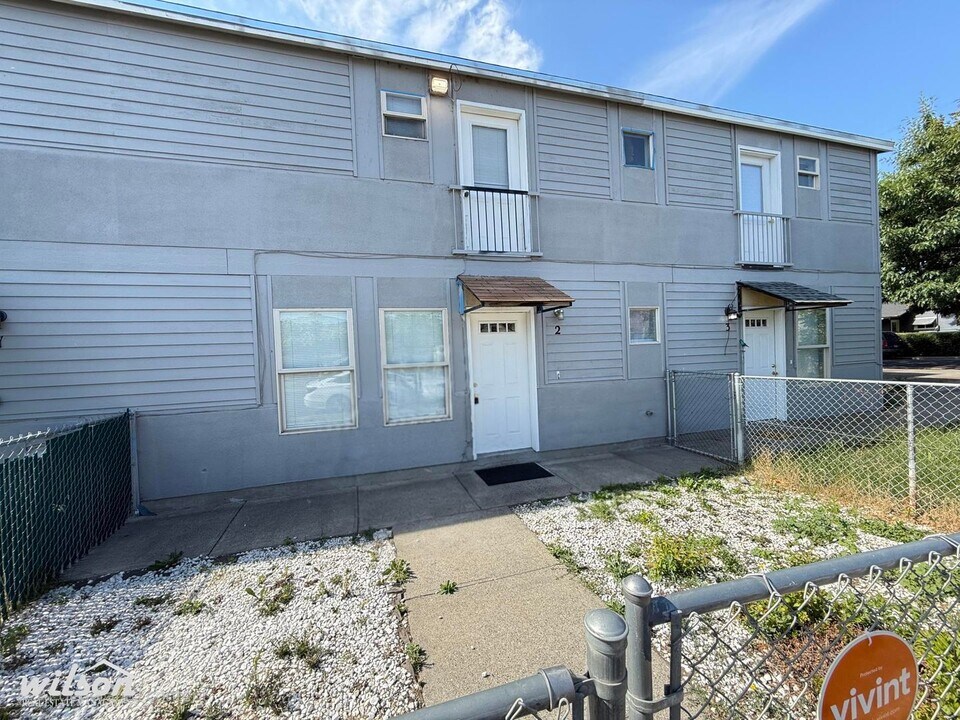 912 N 10th Ave in Yakima, WA - Building Photo