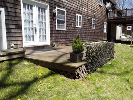 15 Indian Hill Ln, Unit 1 in Sandy Hook, CT - Building Photo