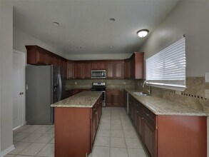 5911 Klamath Falls Ct in Houston, TX - Building Photo - Building Photo