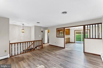 350 Roneys Corner Rd in Oxford, PA - Building Photo - Building Photo
