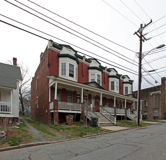 195-201 Lyndon St in Greensboro, NC - Foto de edificio - Building Photo