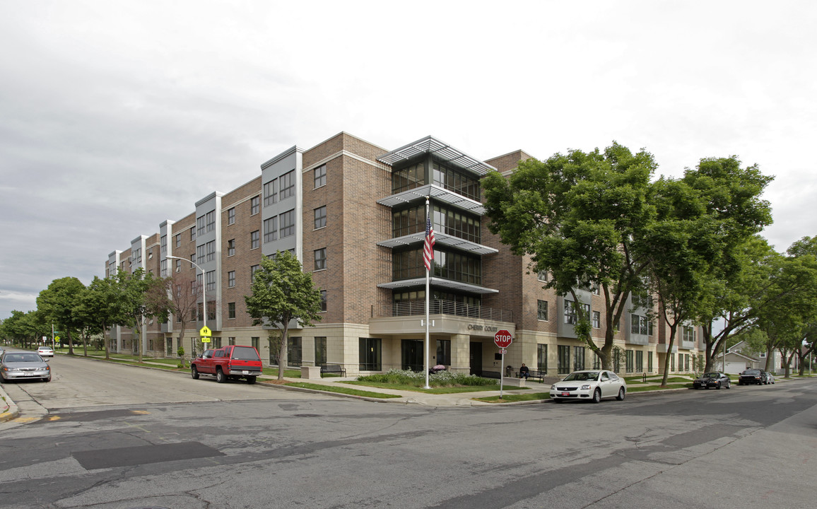 Cherry Court in Milwaukee, WI - Foto de edificio