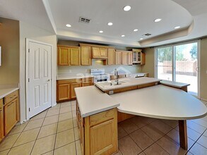 6803 S 41st Ln in Phoenix, AZ - Building Photo - Building Photo