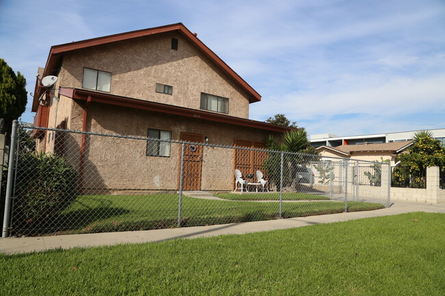 3019 Alsace Ave in Los Angeles, CA - Building Photo - Building Photo