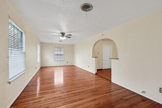6709 Dillon St in Houston, TX - Building Photo - Building Photo
