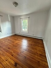 442 Carroll Ave in Bridgeport, CT - Foto de edificio - Building Photo