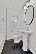 1109 Cleveland St in Evanston, IL - Building Photo - Building Photo