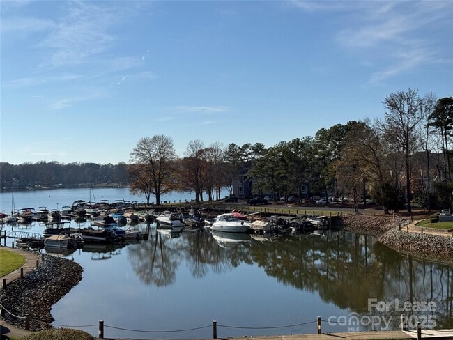 property at 1133 Torrence Cir