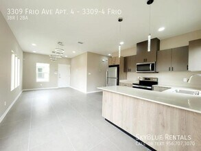3309 Frio Ave in McAllen, TX - Building Photo - Building Photo