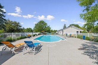 Bainbridge Park in Canton, MI - Building Photo - Building Photo