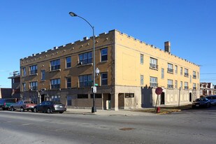 2735-2739 N Laramie Ave Apartments