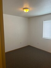 Hunter Creek Apartments in Palmer, AK - Building Photo - Building Photo