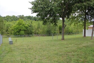 3228 Park Ridge Dr in Evansville, IN - Foto de edificio - Building Photo