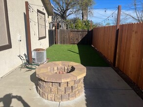 760 Frayne Way in Sacramento, CA - Building Photo - Building Photo