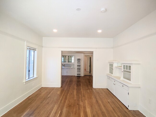 property at 2723 Manitou Ave