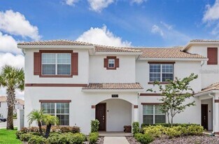 1592 Slice Wy in Four Corners, FL - Building Photo