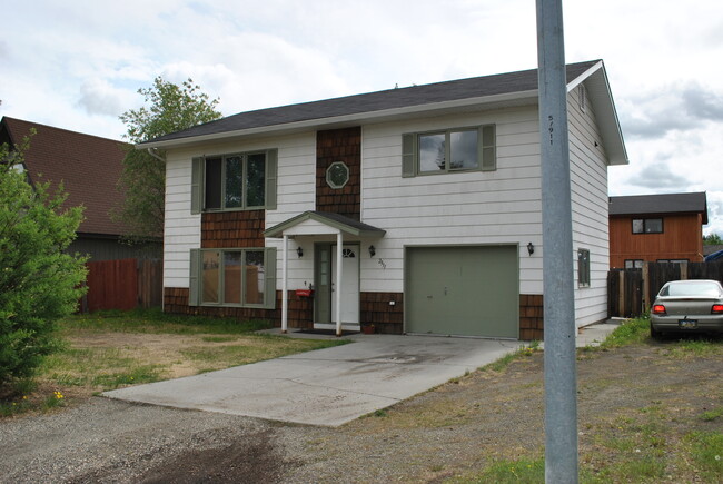 property at 2951 N Kobuk Ave