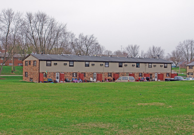 6538-6552 Conway Dr in Enon, OH - Foto de edificio - Building Photo