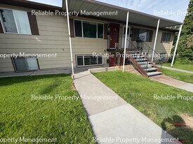 1158 John Adams Pky, Unit 4 in Idaho Falls, ID - Building Photo