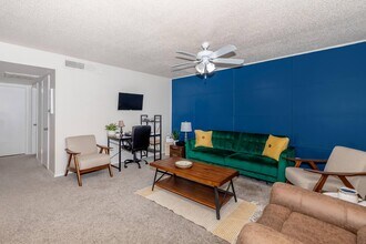 The Landing at Pinewood Park in Lubbock, TX - Building Photo - Building Photo