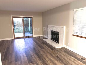 2361 St George Dr in Concord, CA - Building Photo - Building Photo