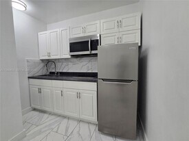 1230 NW 70th St in Miami, FL - Building Photo