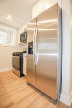 2230 W Wilson Ave in Chicago, IL - Building Photo - Building Photo