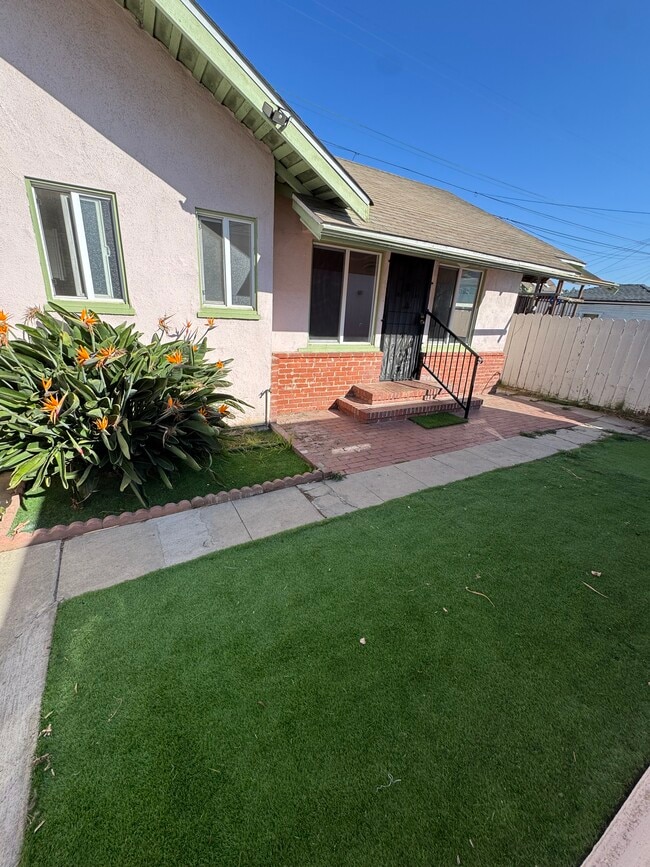 5438 7th Ave in Los Angeles, CA - Building Photo - Building Photo