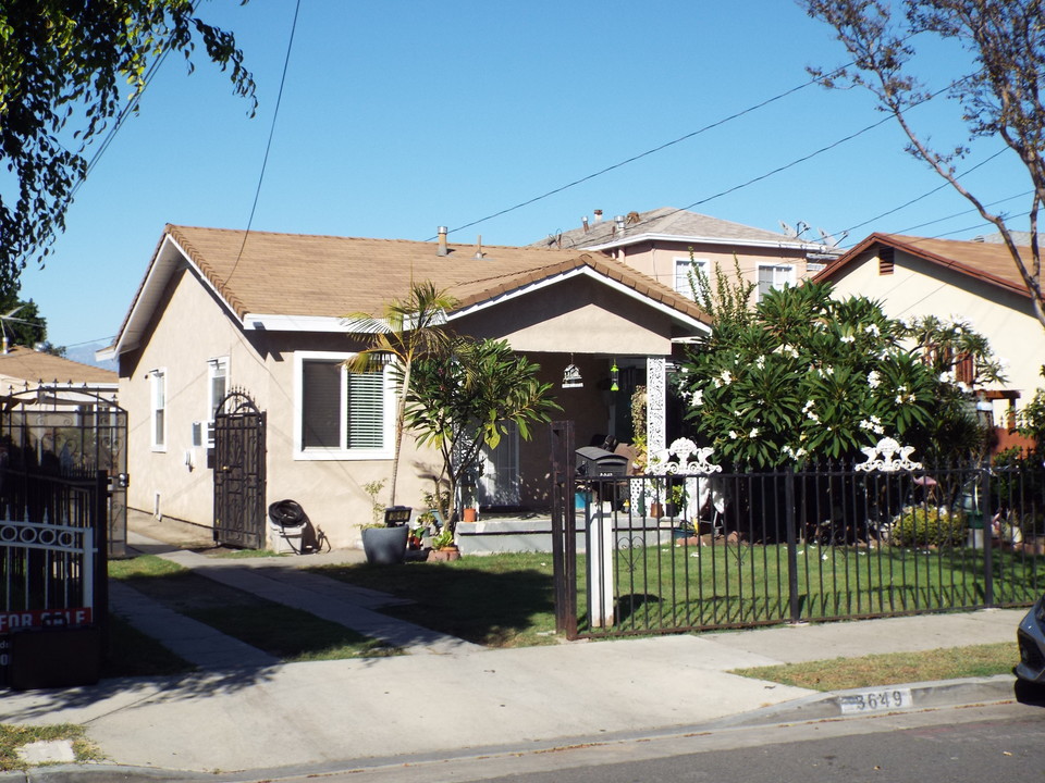 3649 Beck Ave in Bell, CA - Building Photo