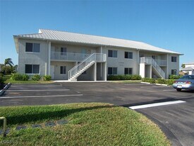 1236-1302 SE 40th St in Cape Coral, FL - Building Photo