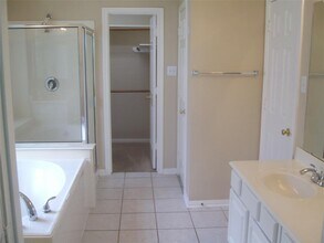 14906 White Forge Ln in Sugar Land, TX - Building Photo - Building Photo