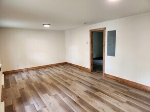 14 Bay St in Claremont, NH - Building Photo - Building Photo